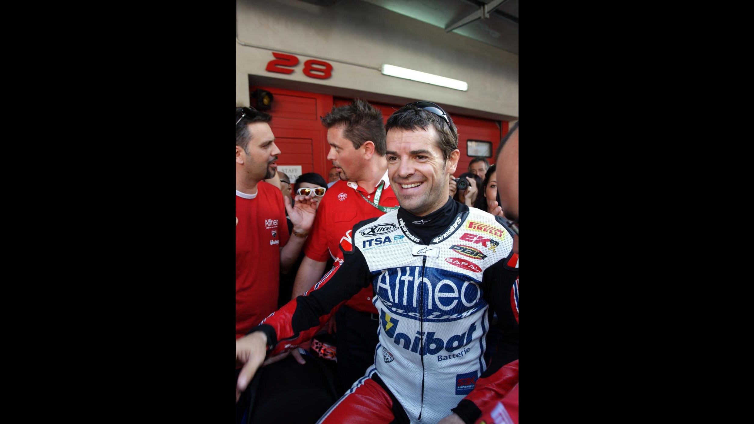 Superbike, Checa vince gara 1 a Magny Cours ed è campione del mondo