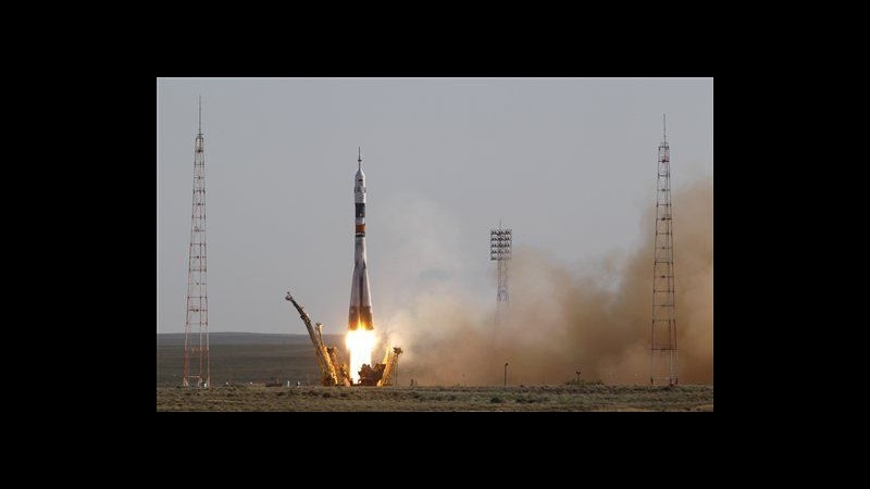 Navetta Soyuz partita per stazione spaziale con 3 astronauti a bordo