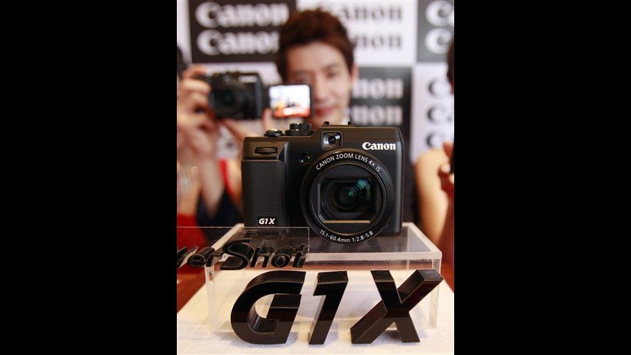 Canon verso totale produzione automatica per tagliare costi dipendenti