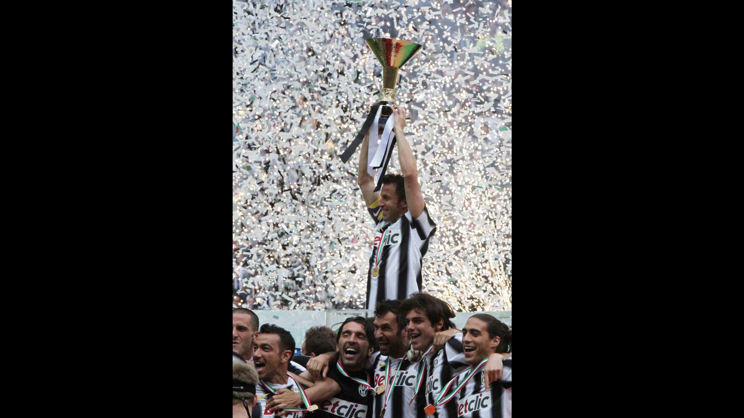 Juve chiude imbattuta, gol e lacrime per l’addio di Del Piero