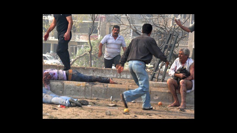 Siria, Fronte Al-Nusra rivendica attacchi suicidi a Damasco di giovedì