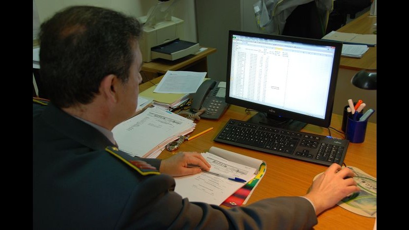 Bergamo, scoperto ‘self-service’ di fatture false: due denunciati