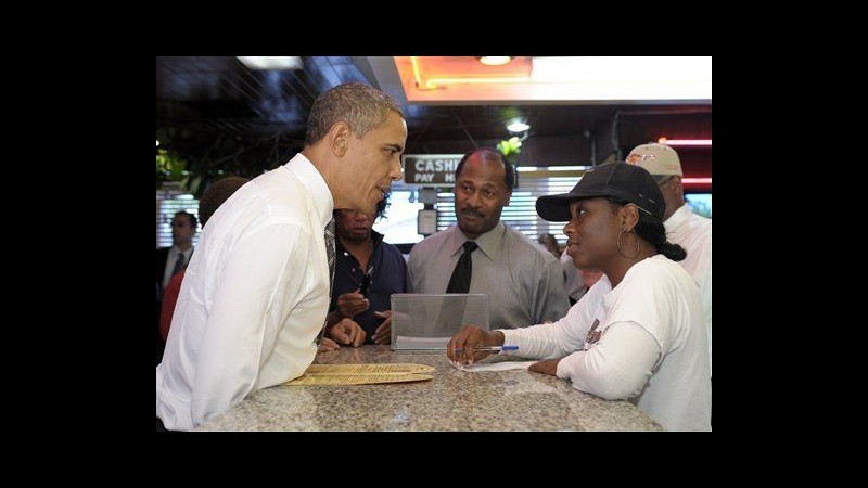 Obama raccoglie fondi a cena con Will Smith e Magic Johnson