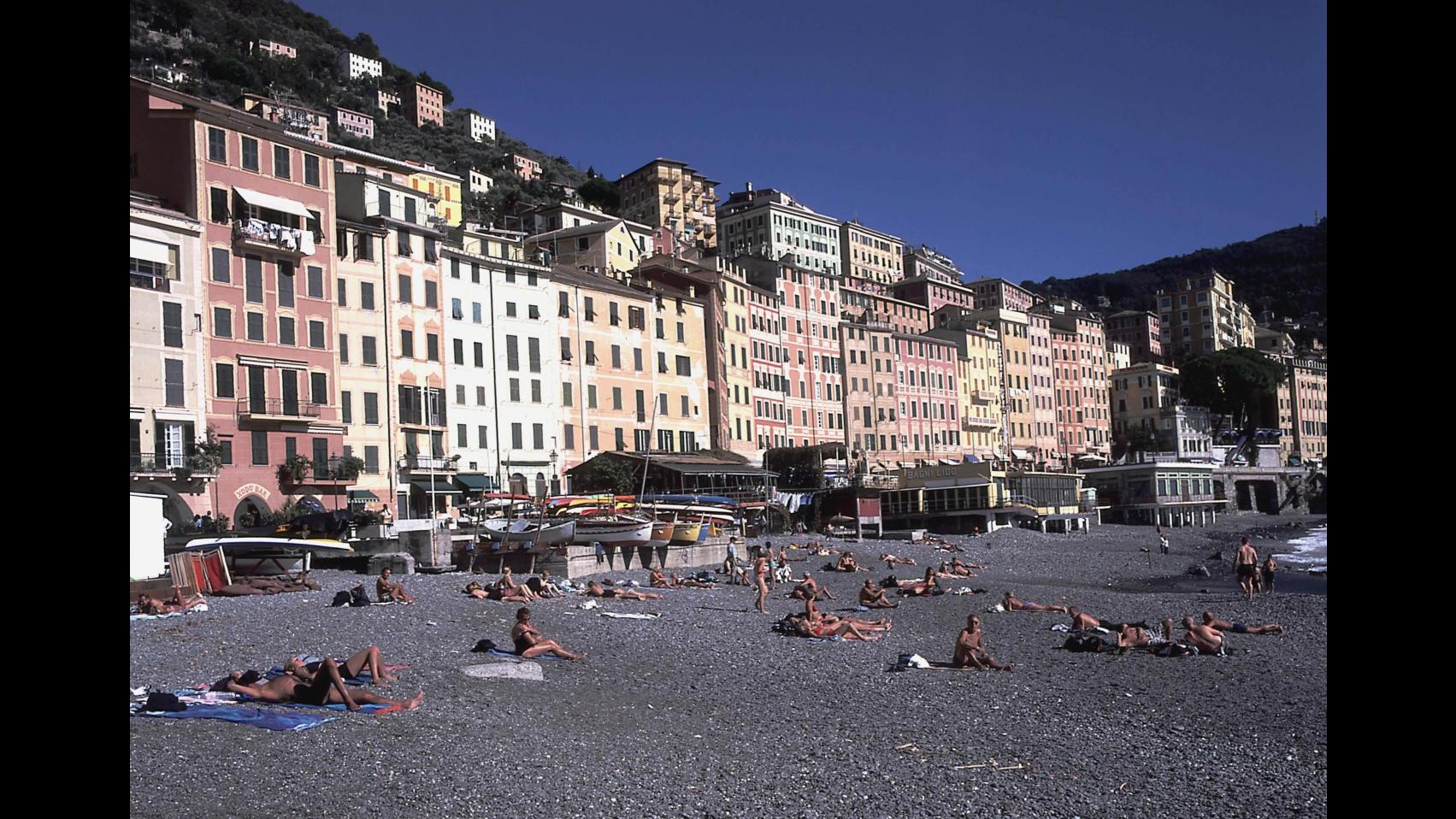 Crisi, Codacons: 44% degli italiani rinuncerà alle vacanze estive