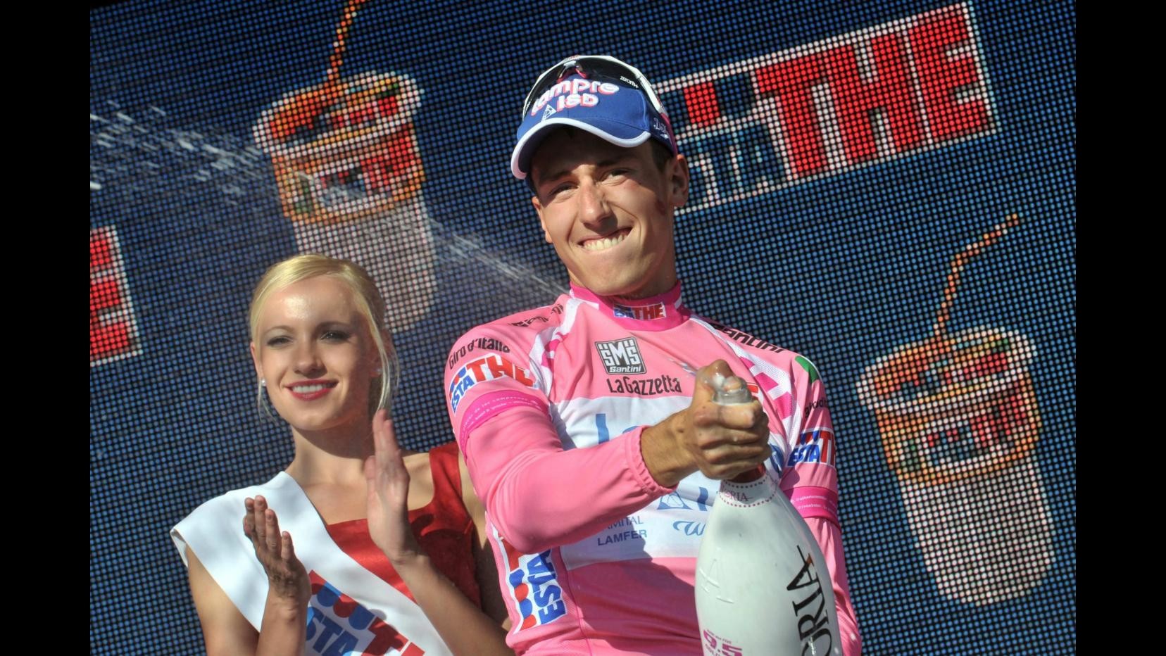 Giro d’Italia: sesta tappa al colombiano Rubiano, Malori maglia rosa