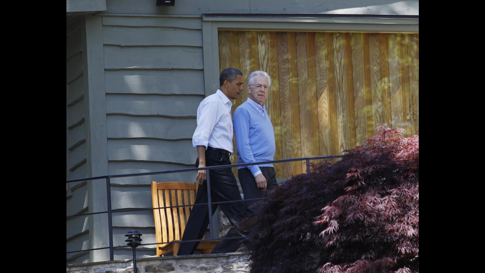Obama chiama Monti: Rafforzare eurozona contro la crisi