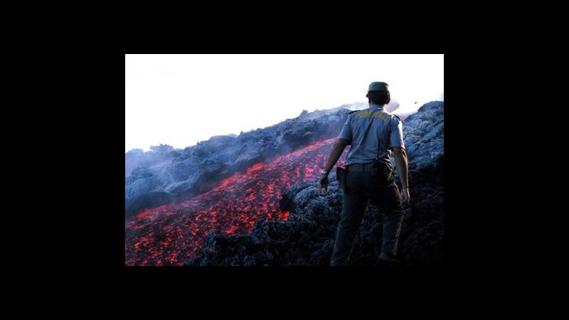 Eruzione Etna, si temono nuove colate laviche