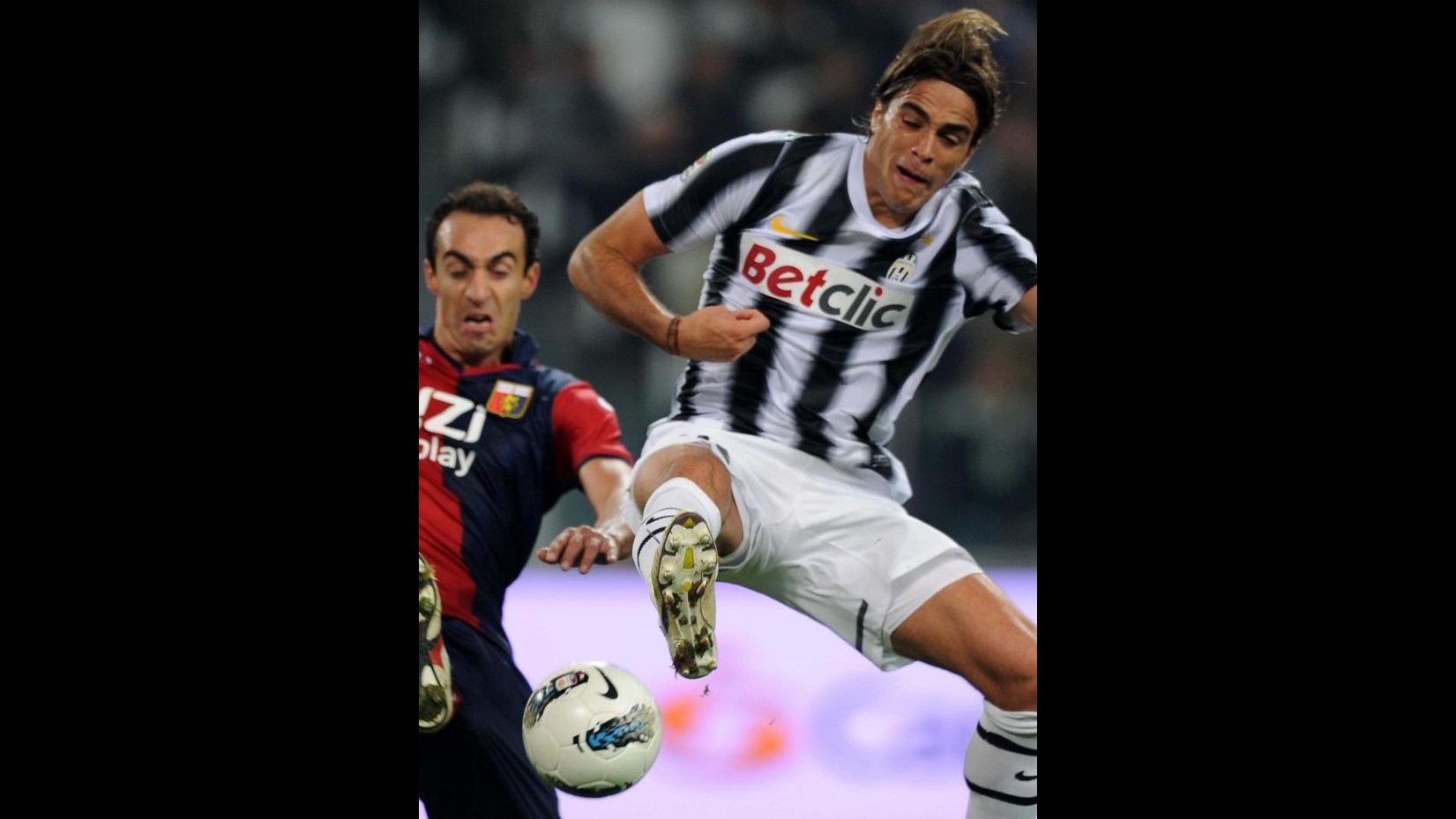 Matri non basta: Juventus frenata dal Genoa 2-2