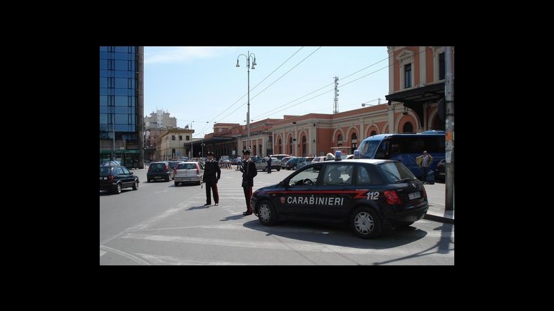 Rubano gratta e vinci con maschera Scary Movie, 3 arresti nel reggiano