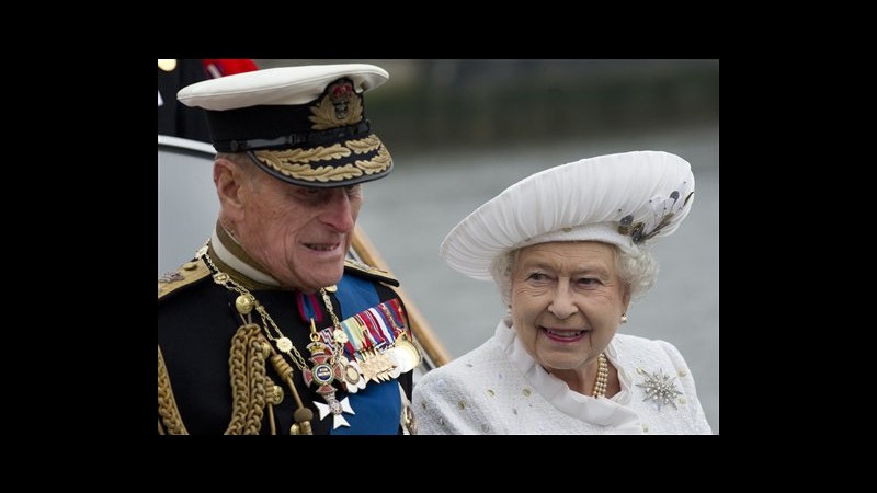 Per Giubileo regina oggi concerto a Londra e 4.200 lanterne accese