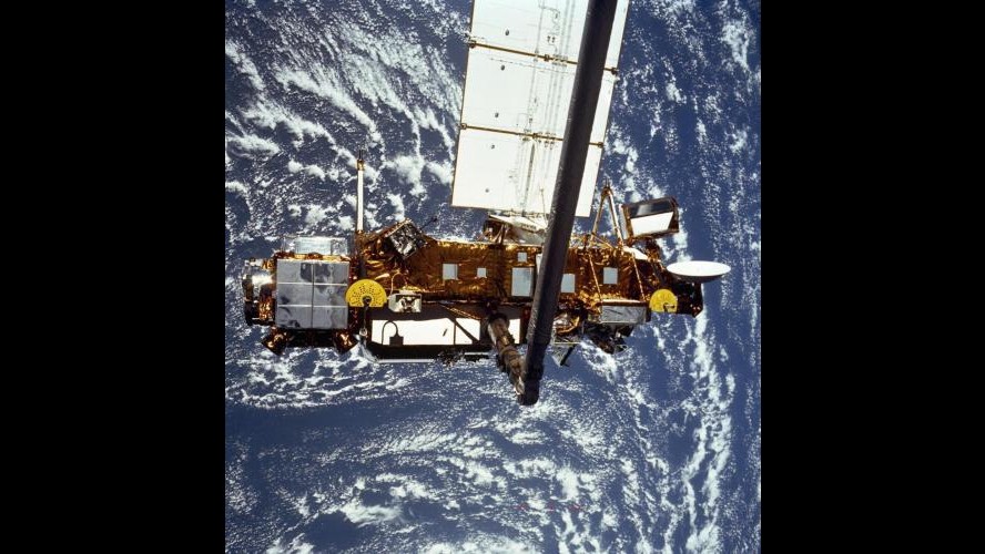 Satellite cadente, frammenti Rosat cadranno su Terra in fine settimana