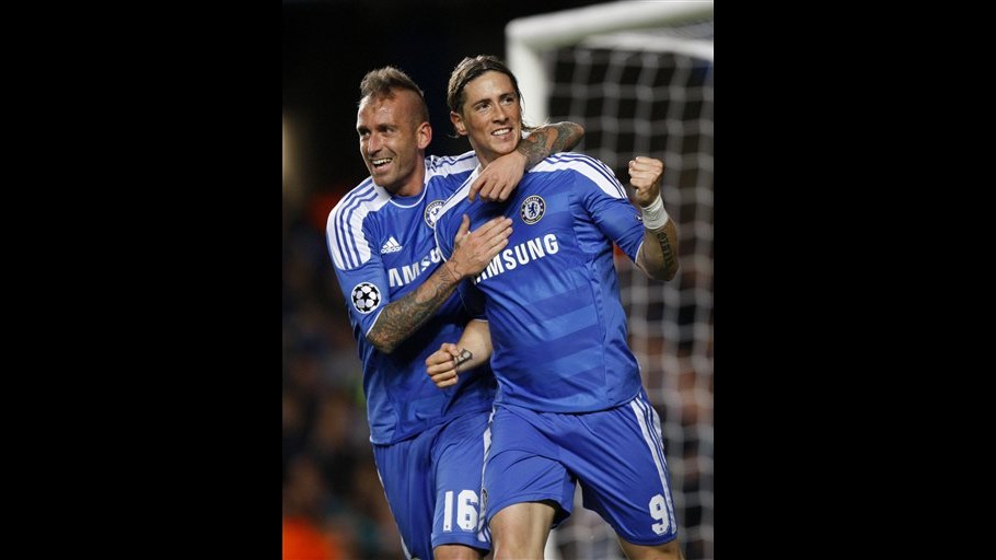 Chelsea travolgente, Arsenal beffa il Marsiglia. Barça senza problemi