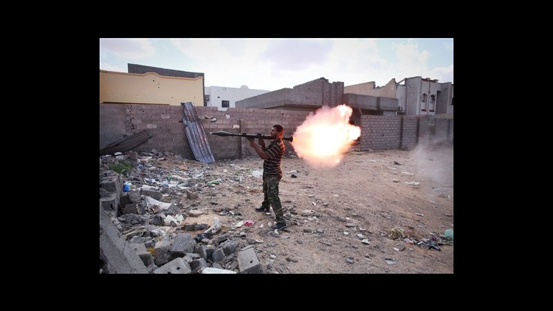 Libia, scontri a Sirte, Cnt teme ancora Gheddafi