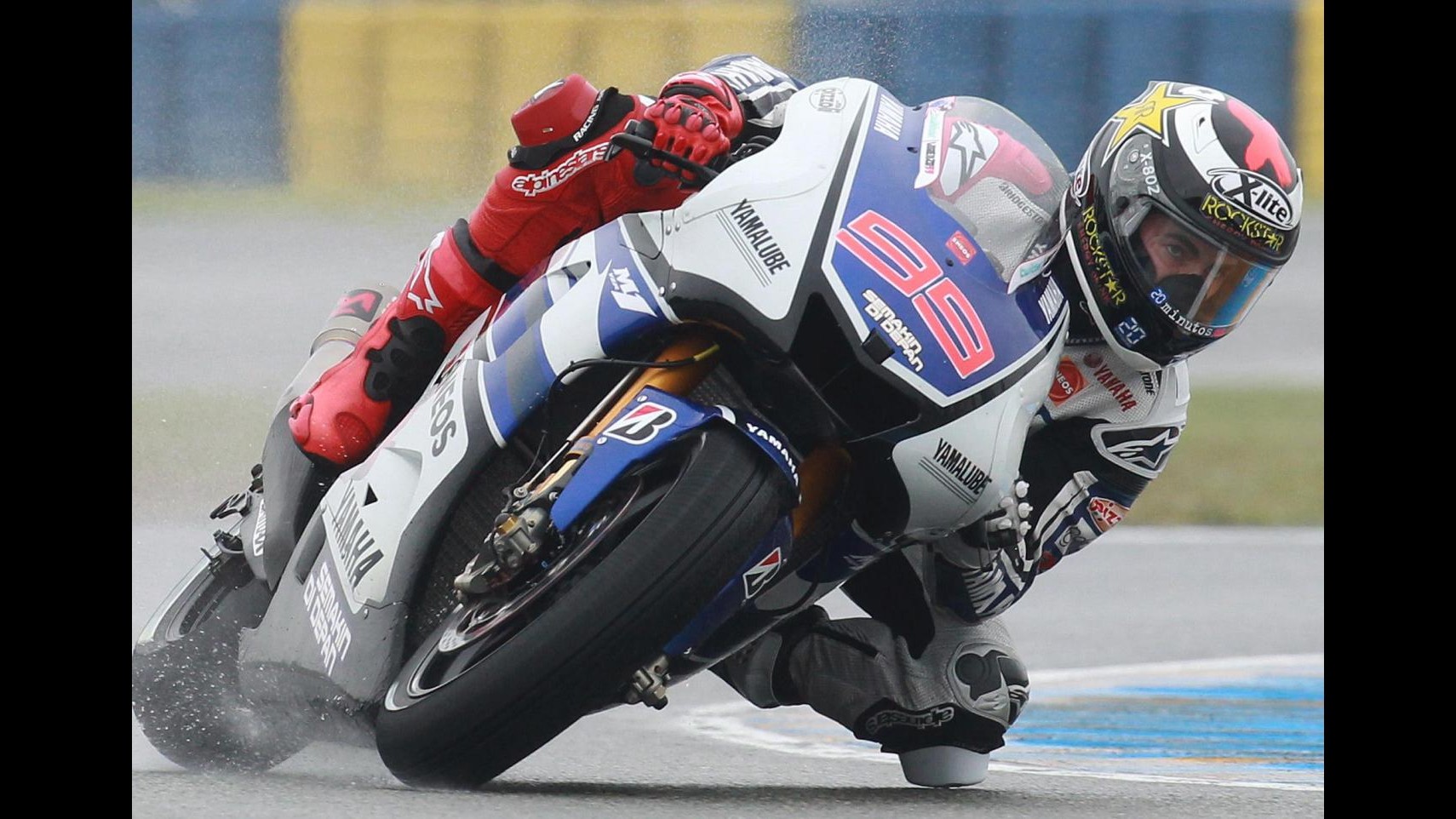 MotoGp, Catalogna: Lorenzo più veloce in seconde libere, Rossi 12°