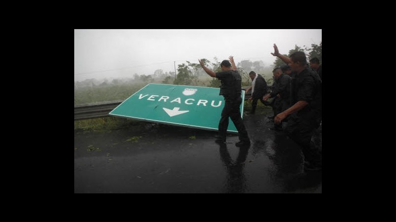 Messico, licenziati 980 poliziotti a Veracruz per sradicare corruzione