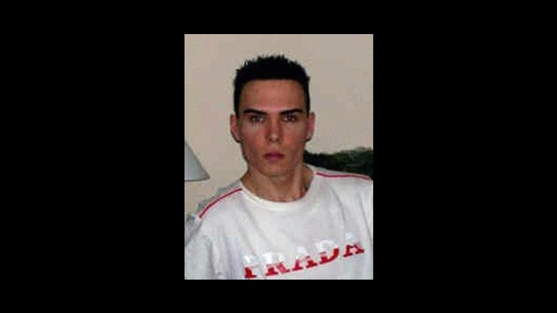 Canada, spedì parti corpo per posta: attore porno ricercato in Francia