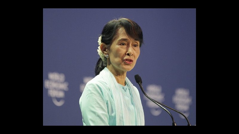 Birmania, Suu Kyi: Serve sano scetticismo su riforme democratiche