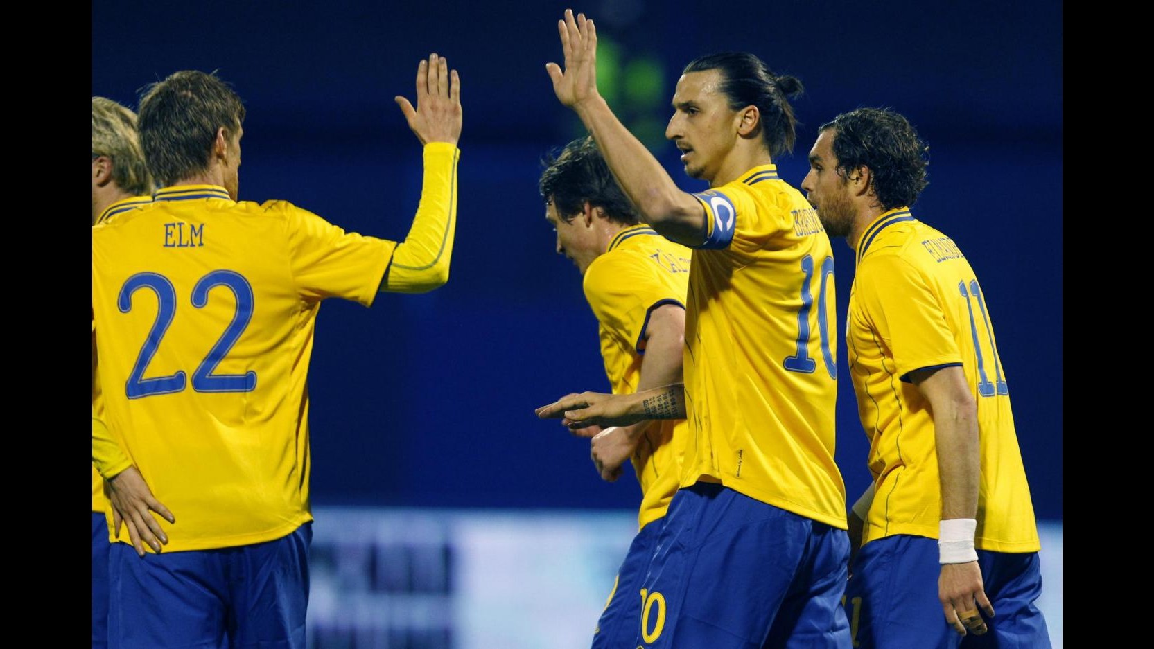 Euro 2012, brillano in amichevole Spagna, Svezia e Olanda
