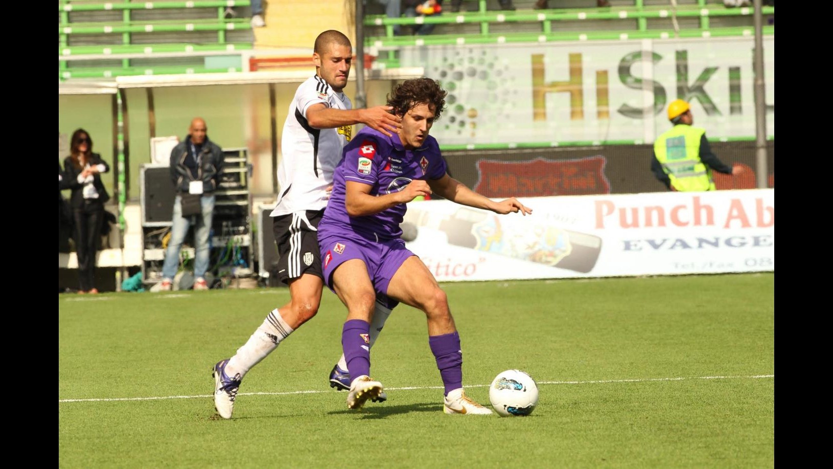 Il Cesena spaventa la Fiorentina, ma al Manuzzi è 0-0