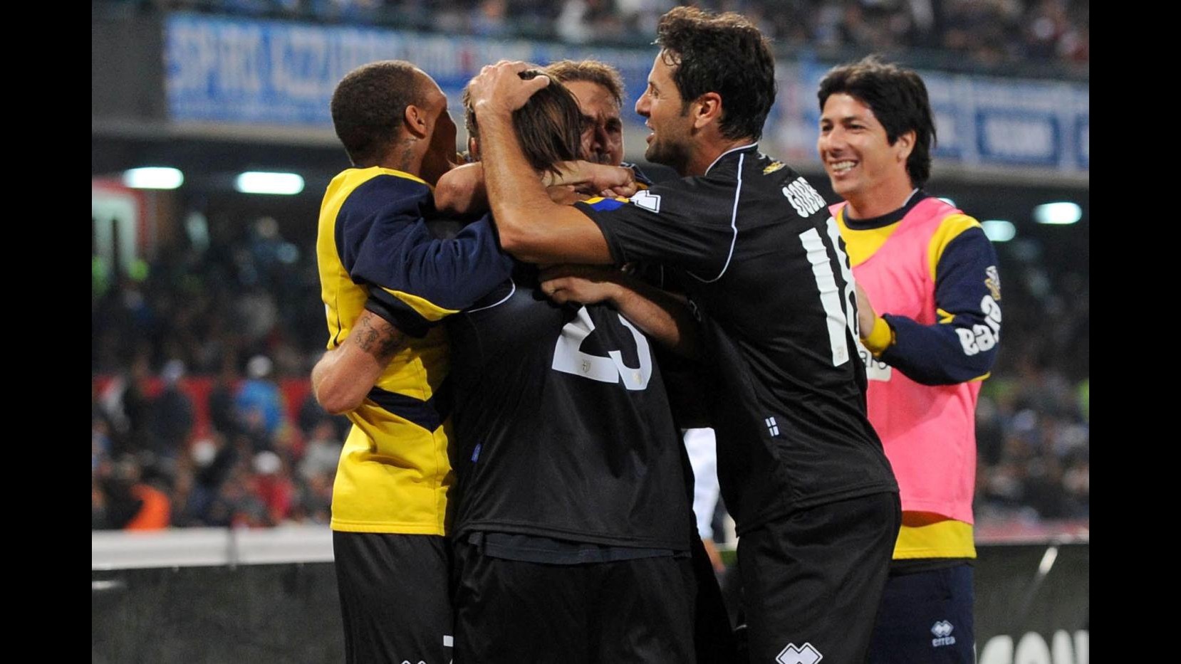 Serie A, Parma corsaro al S. Paolo. Napoli con la testa al Bayern