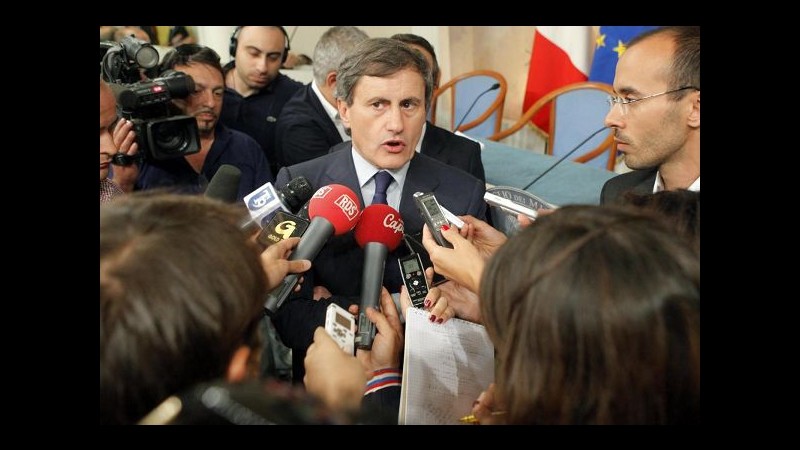Indignati, Alemanno: Roma devastata a causa di 3mila bestie da isolare