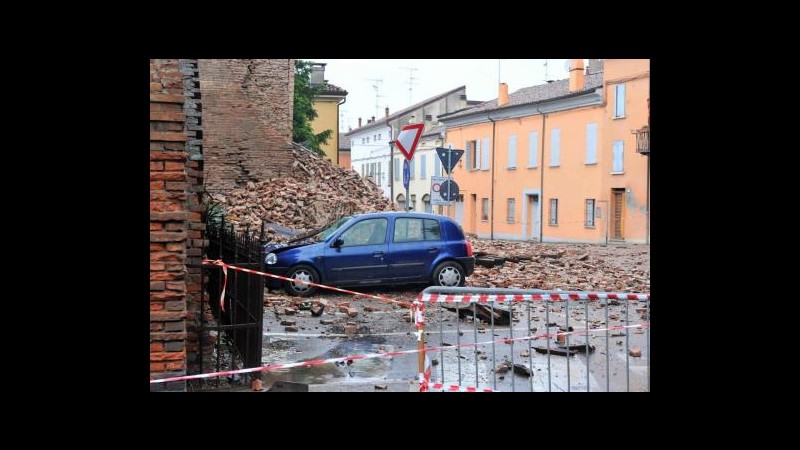 Sisma Emilia, 7 vittime accertate. Monti: Abbiate fiducia