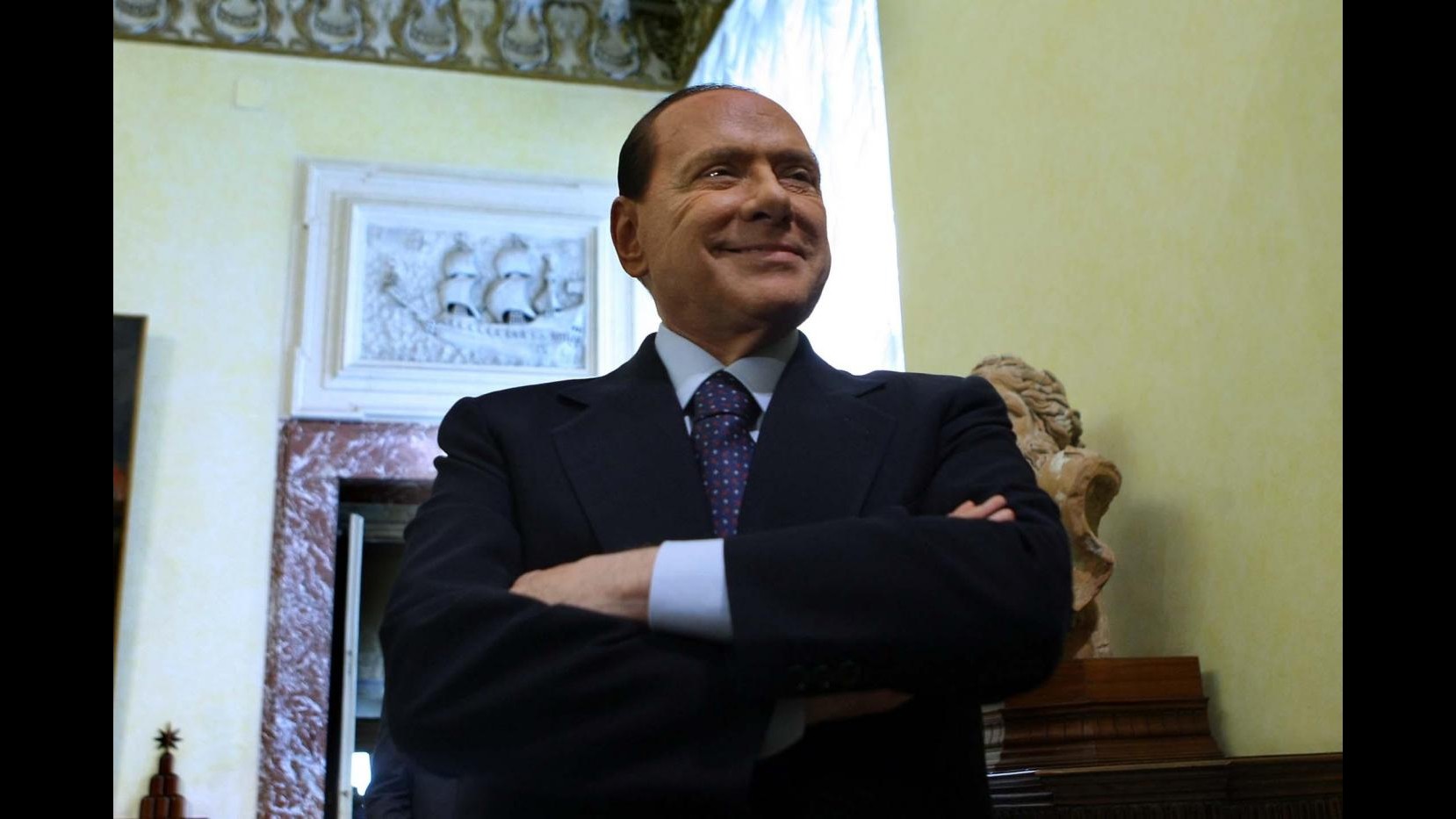 Indignati, Berlusconi: Individuare e punire i violenti