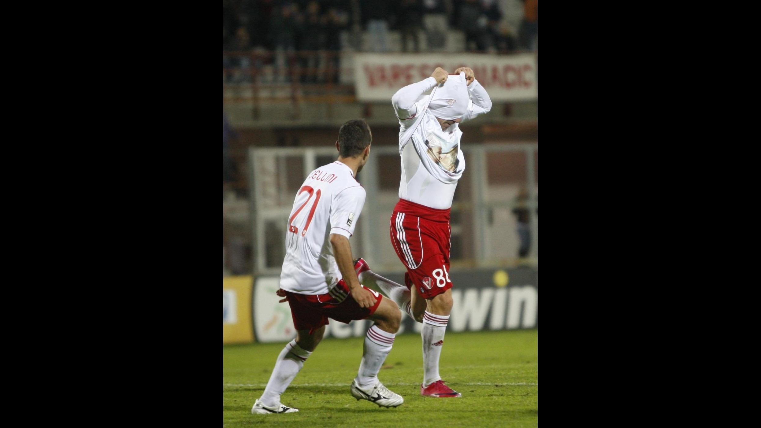 Serie B, il Varese travolge il Padova 3-0 nell’anticipo