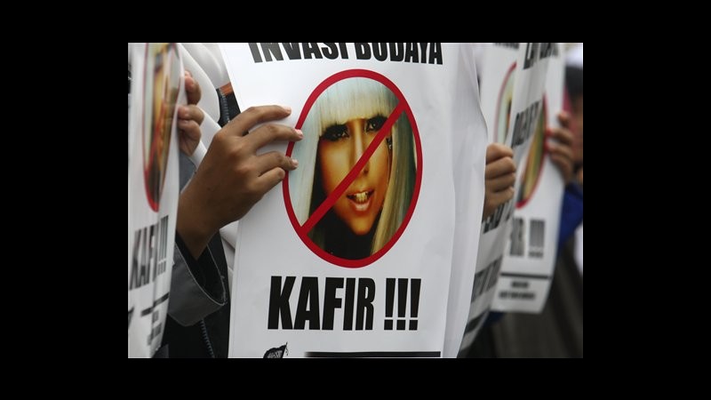 Indonesia, cancellato concerto Lady Gaga dopo proteste islamici
