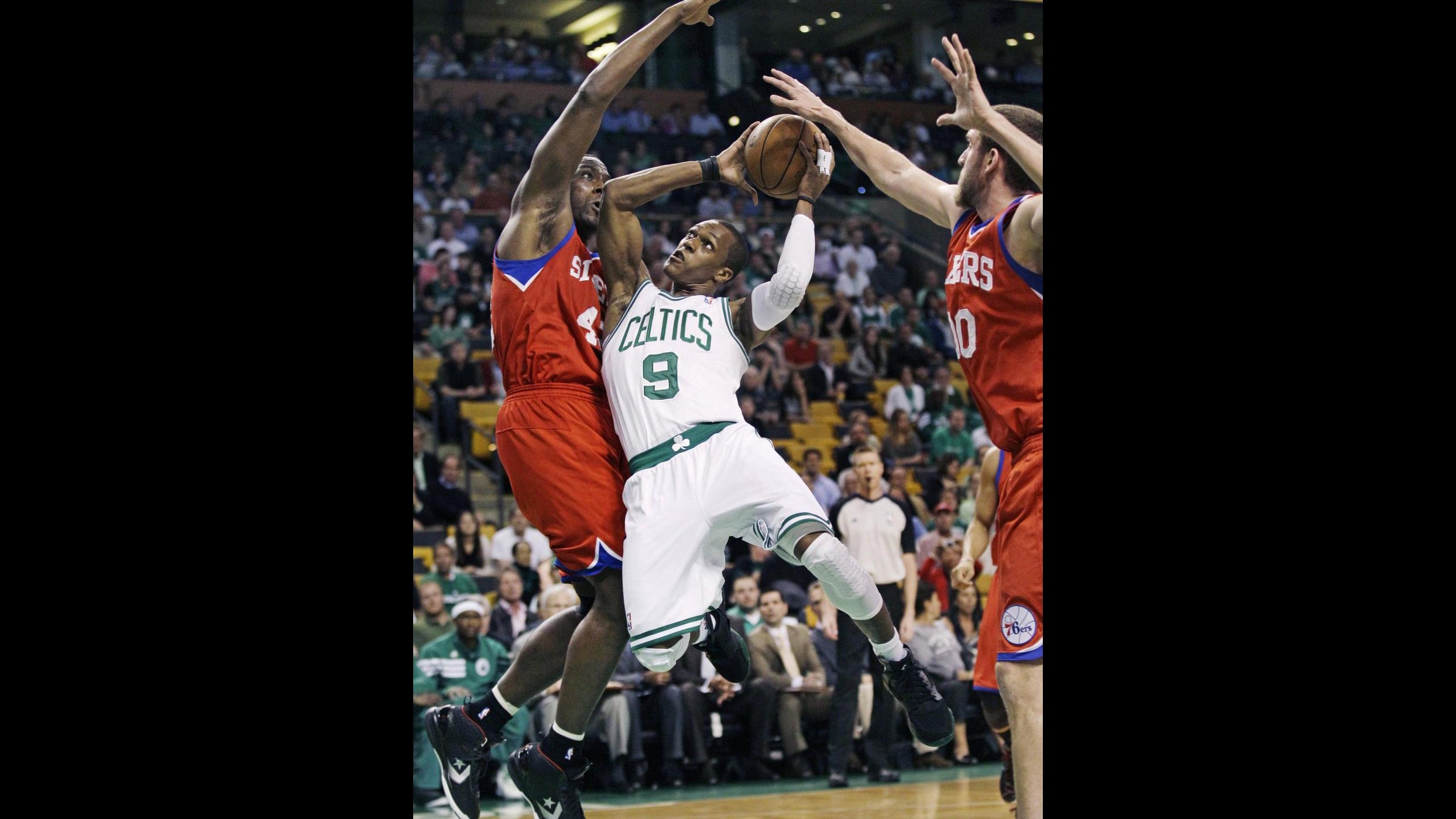 Playoff Nba: Boston elimina Philadelphia in gara 7. Rondo da urlo