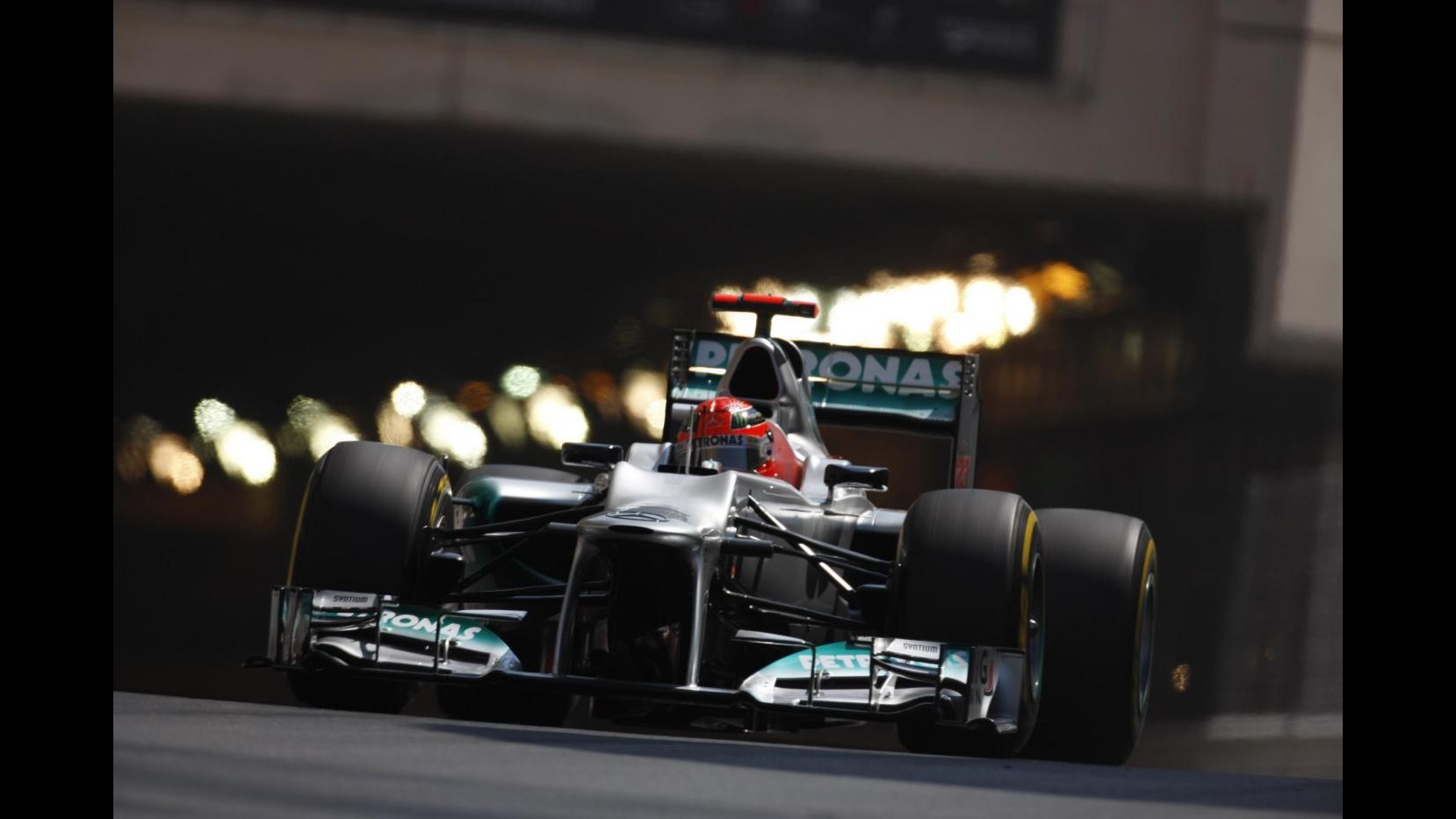 Gp Monaco, Schumi conquista pole ma primo partirà Webber