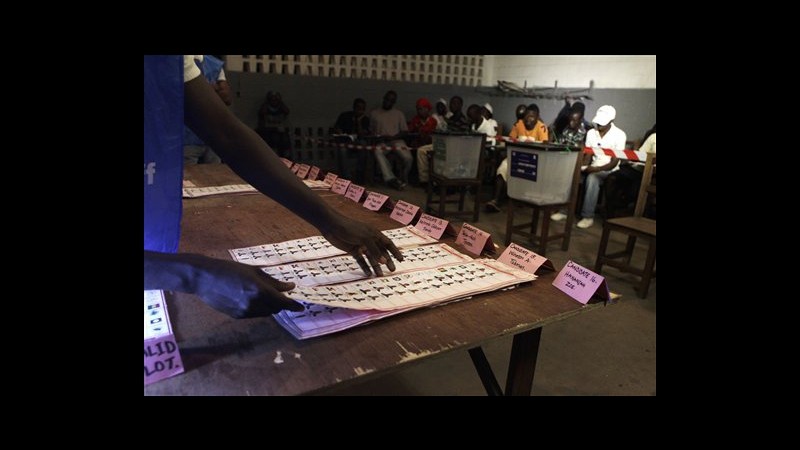 Liberia,risultati preliminari voto: Sirleaf al 42%, non ha maggioranza