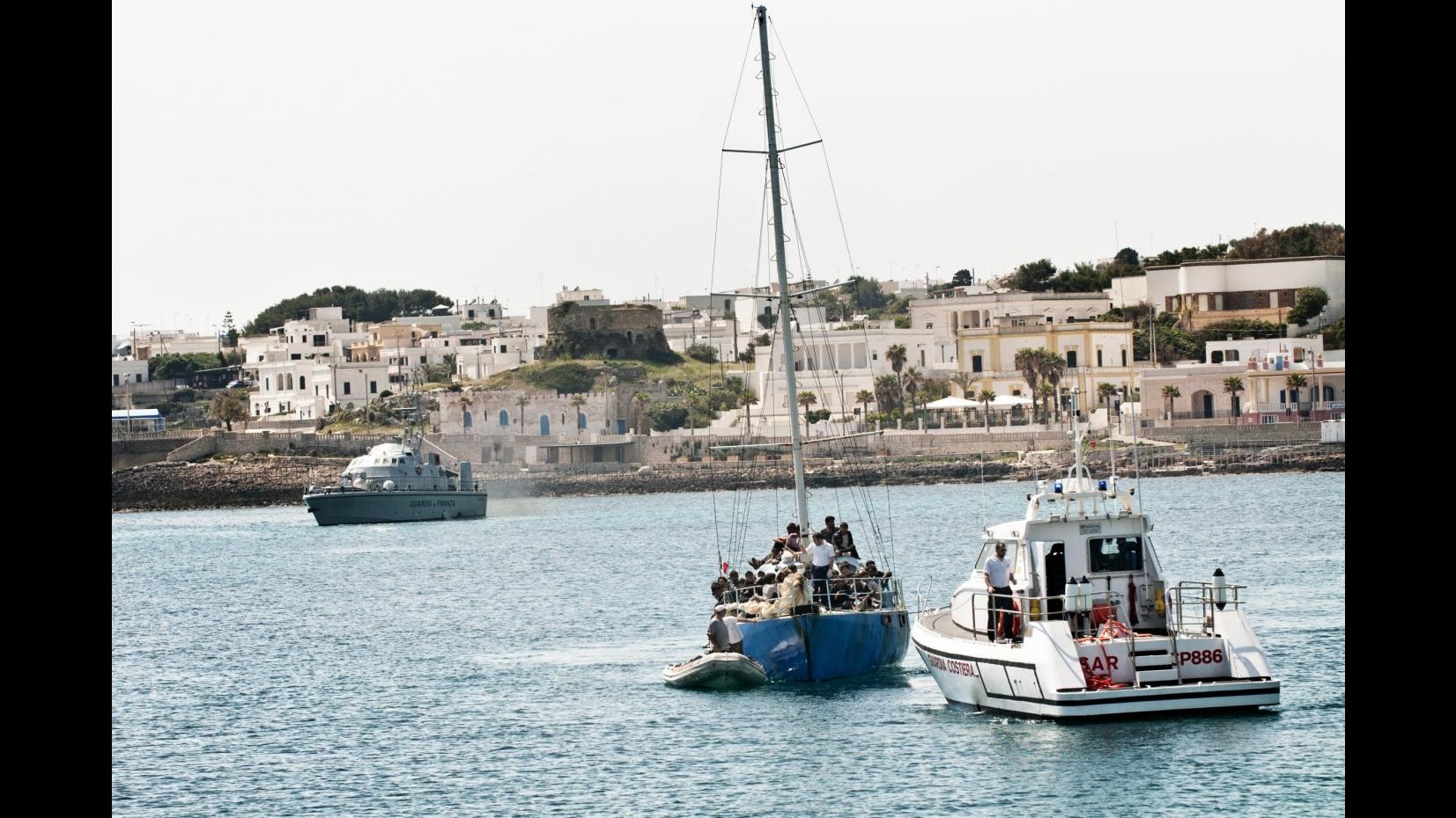 Sette migranti dispersi al largo del Salento