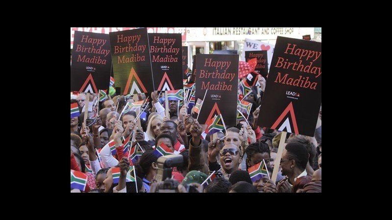 Sudafrica, per 94esimo compleanno Mandela diffuso video di auguri