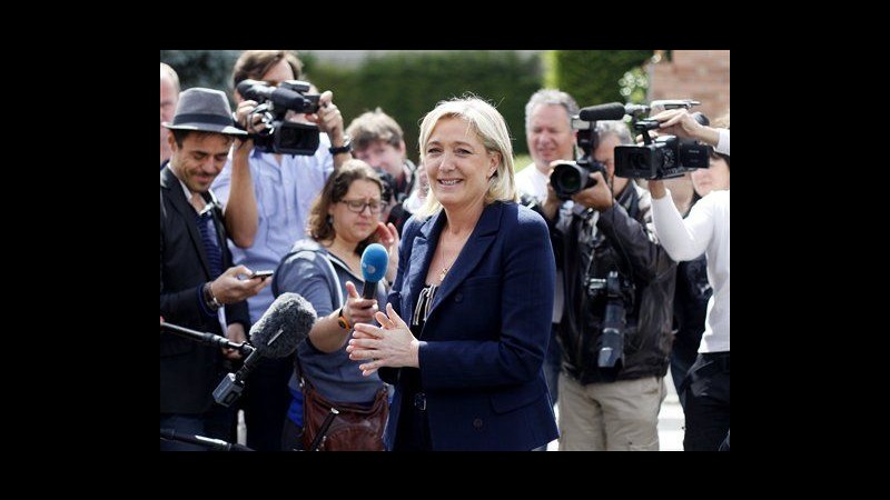Francia, Marine Le Pen: Chiederò riconteggio dei voti