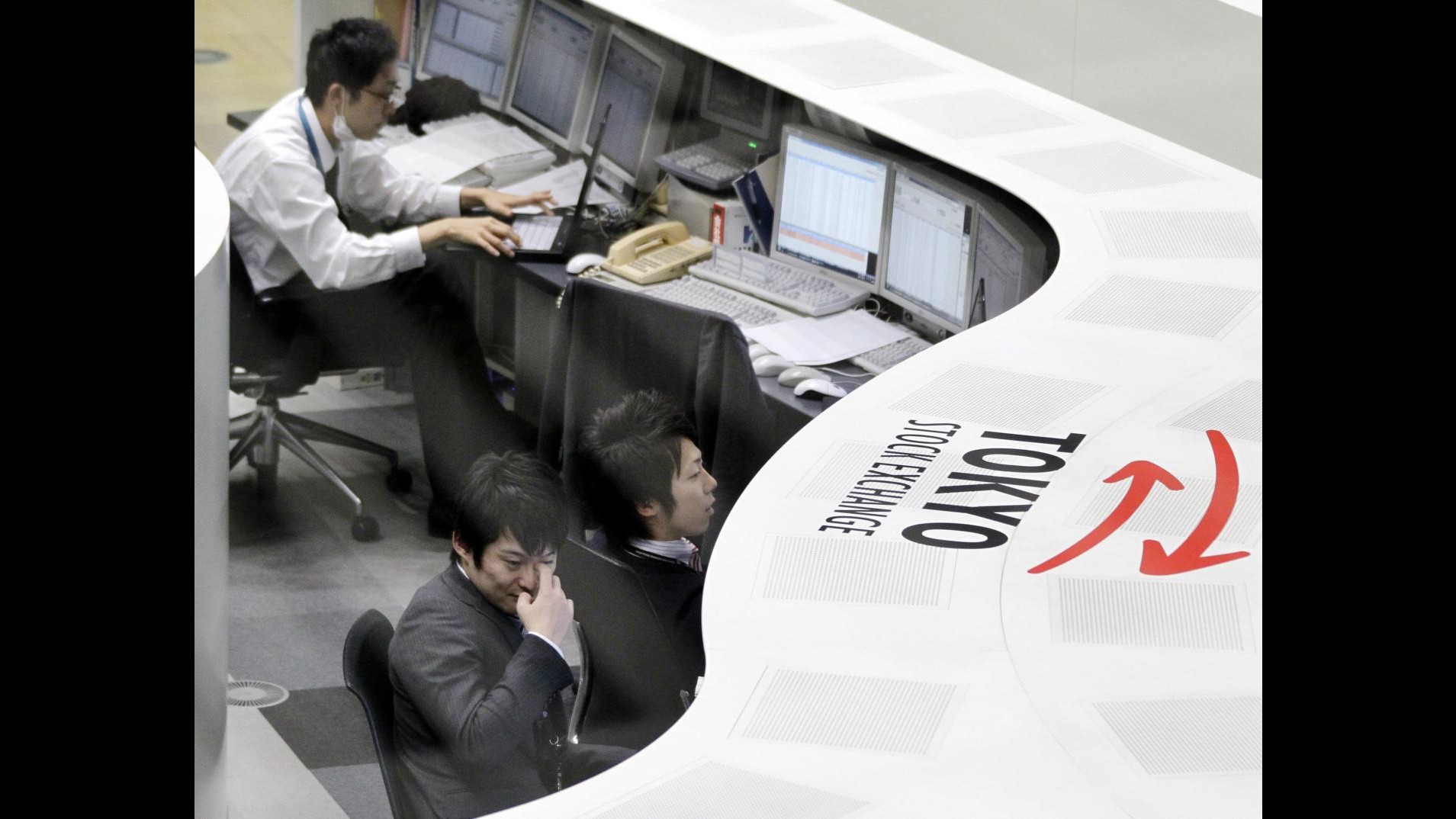 Borsa, chiusura molto positiva per Tokyo dopo il voto in Grecia