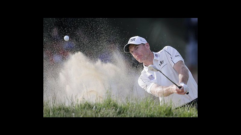 Golf, Us Open: Comandano Furyk e McDowell, calano Woods e Manassero