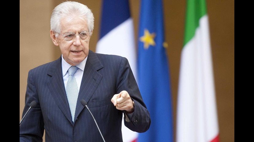 Monti: Siamo di nuovo in crisi