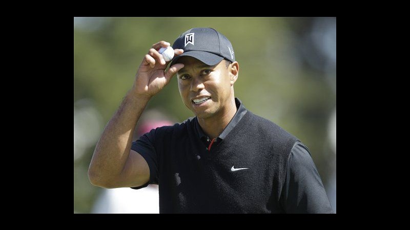 Golf, Us Open: Woods in testa con Furyk e Toms. Sale Manassero