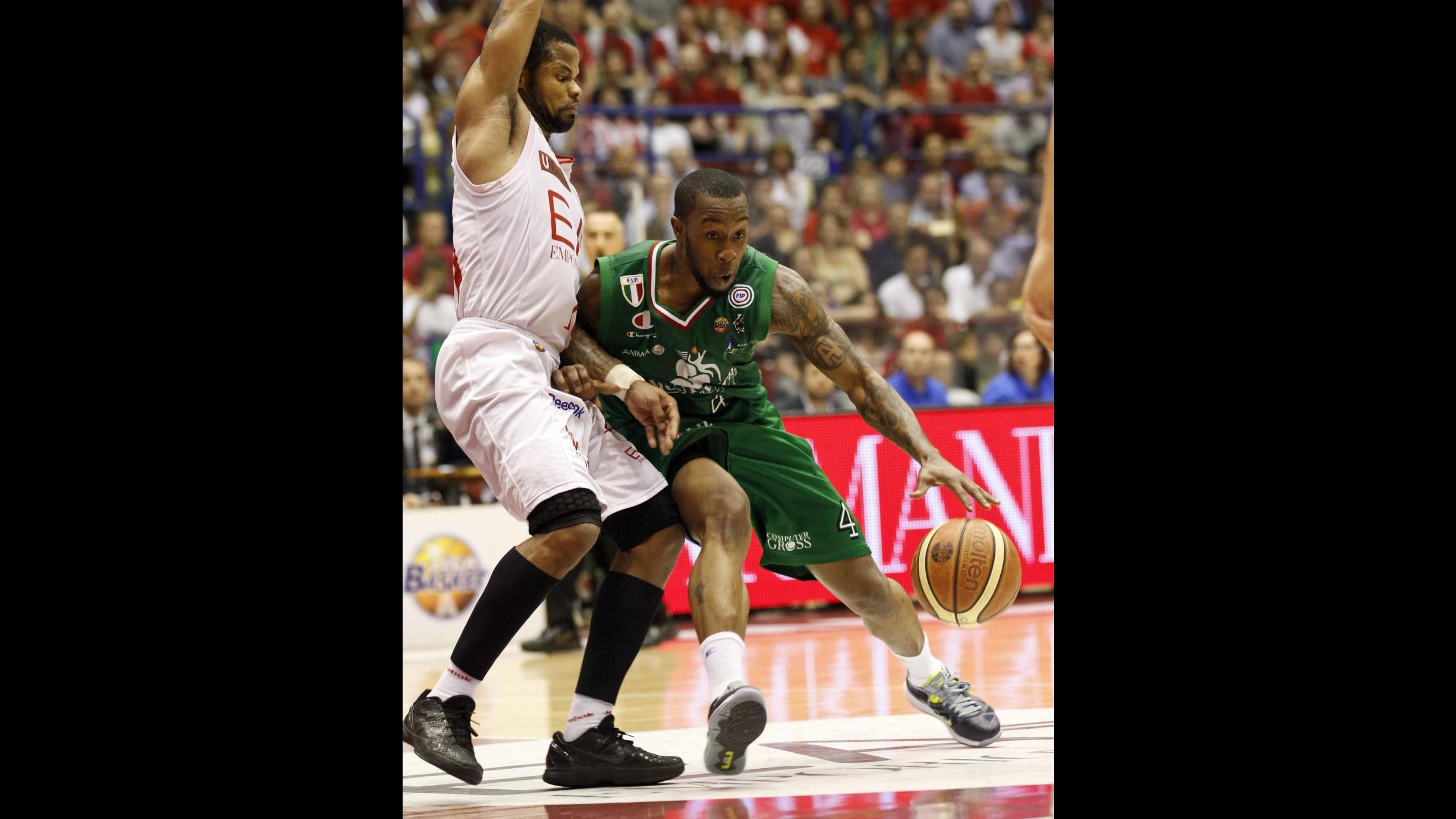 Finale playoff, Milano batte Siena ed allunga serie a gara 5