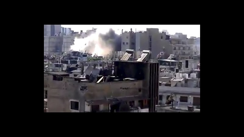 Siria, raid regime su roccaforti ribelli a Homs e Aleppo: un morto