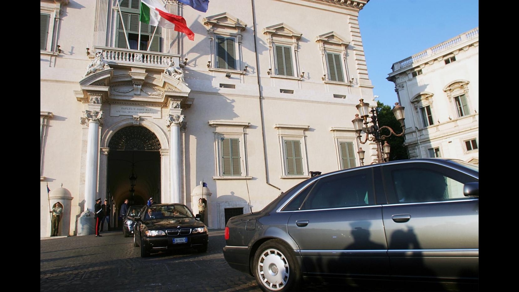 Ci sono ancora 8.770 auto blu con autista