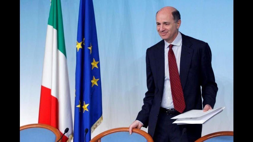Passera: Europa in difficoltà, noi no
