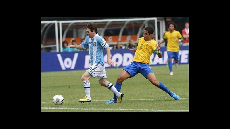 Argentina supera Brasile 4-3 in amichevole con tripletta di Messi