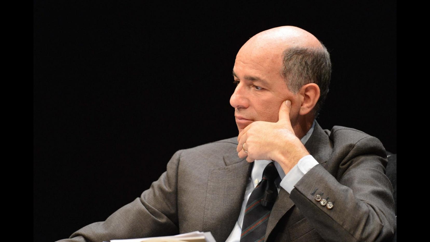 Crisi, Passera:  Superato enorme rischio