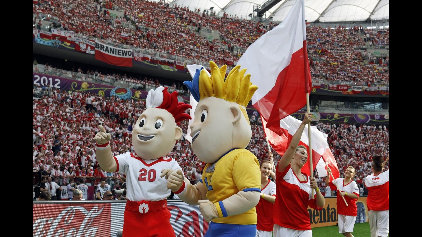 Si accendono le luci su Euro 2012, via con Polonia-Grecia