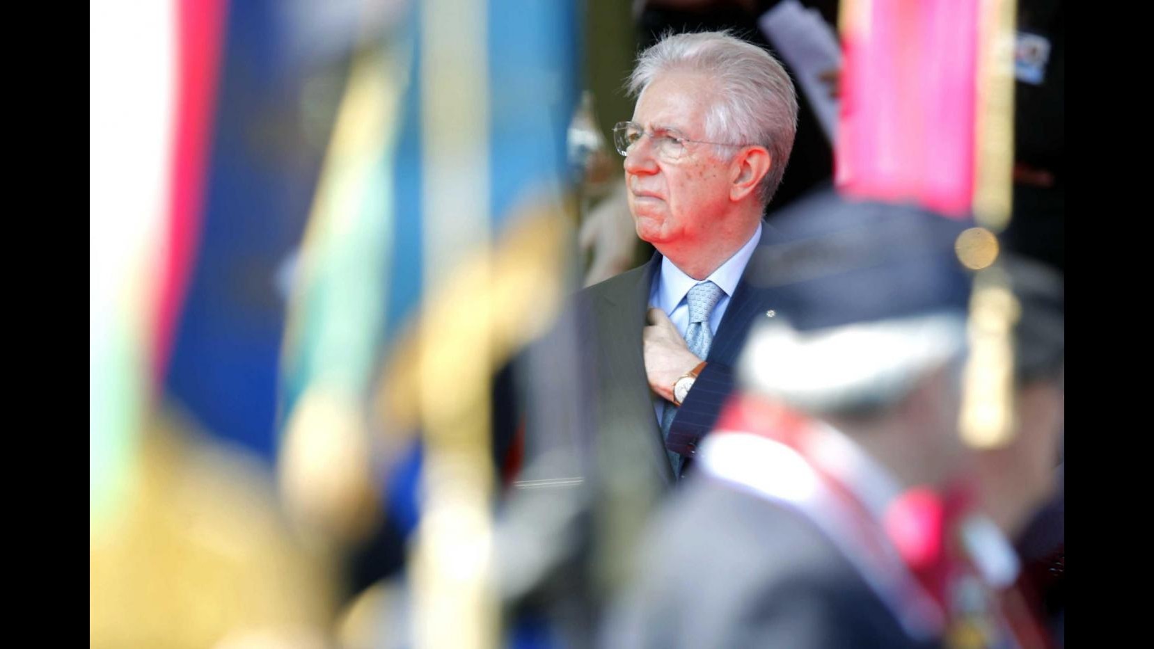 Governo, crolla al 34% la fiducia in Monti, a novembre era al 71%