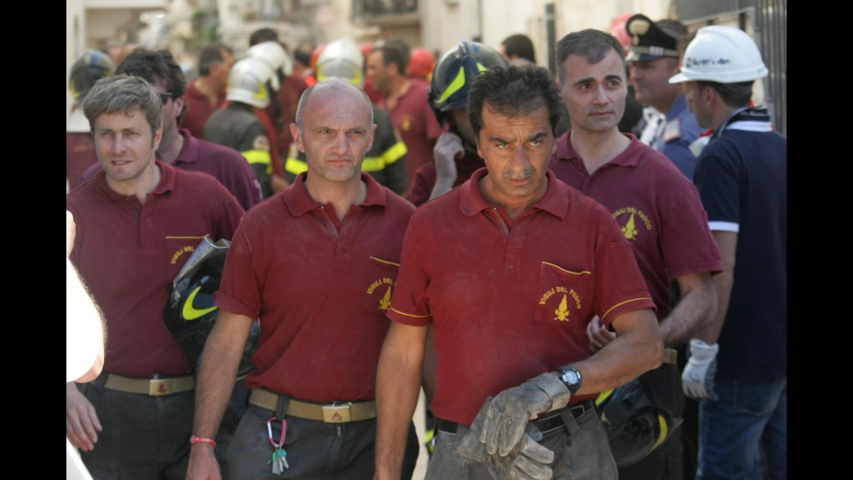 Esplode palazzo nel barese: 3 morti
