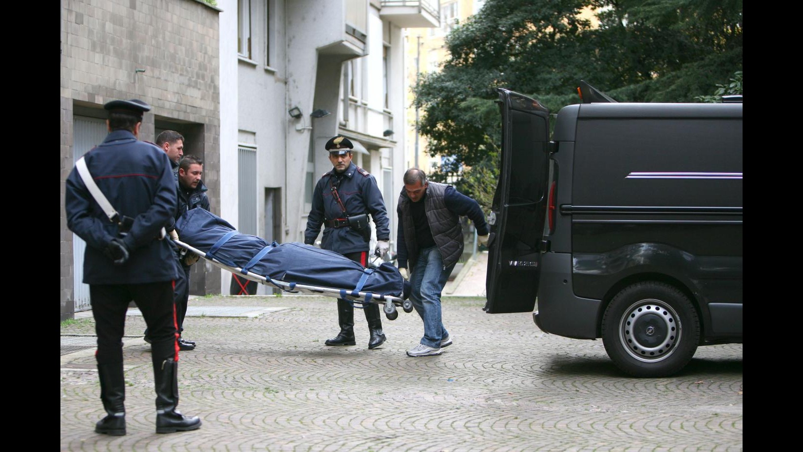 Torino, tiene cadavere padre in camera per non separarsi da lui