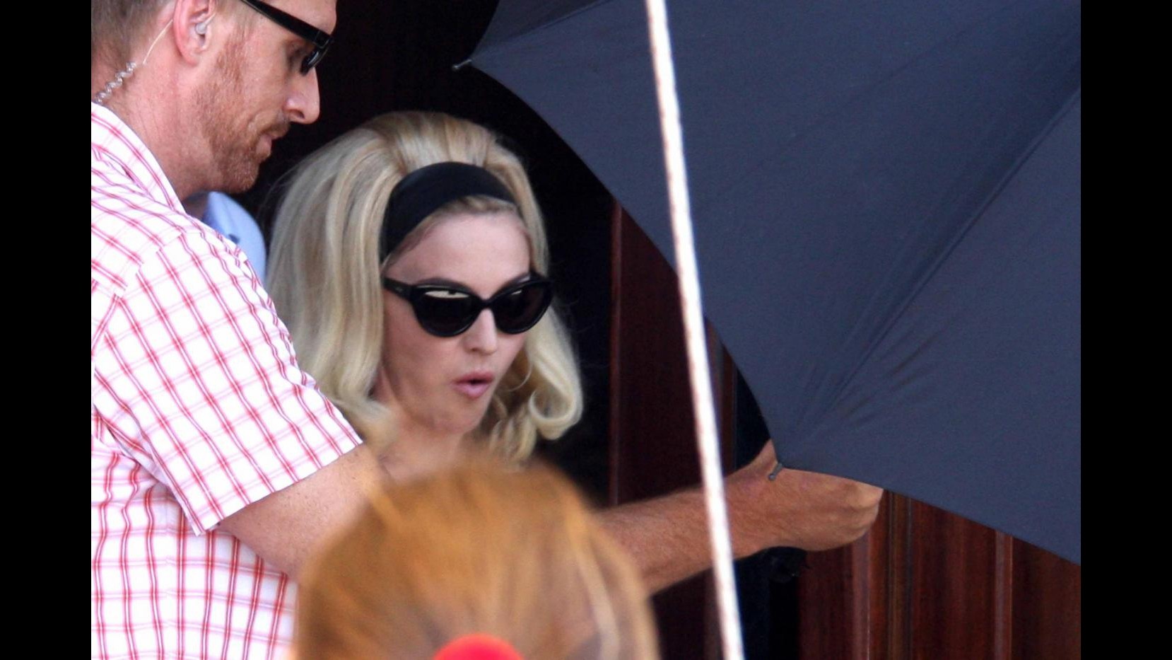 Madonna, si ribalta il furgone del tour in Svezia